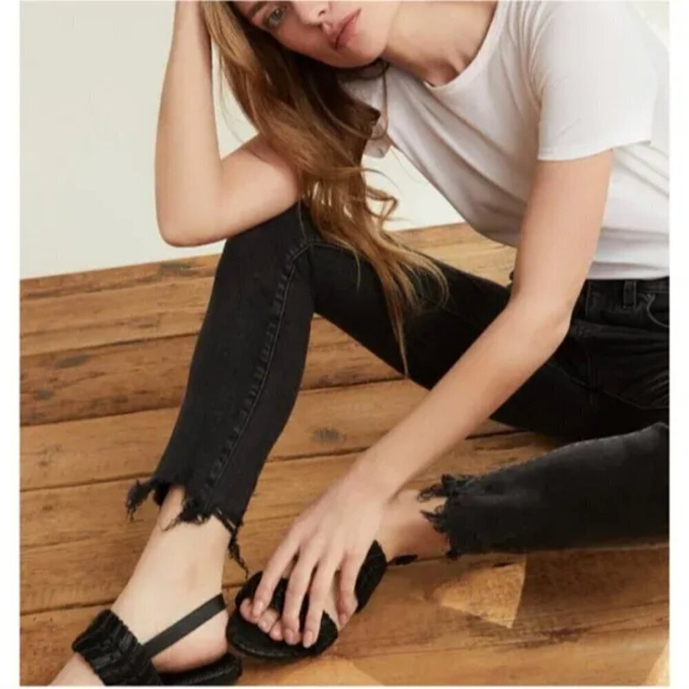VERONICA BEARD Jeans EMMA Skinny Mid-Rise Black Raw Hem Size 32
